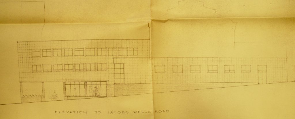 Diagram of front elevation with rectangular tiling and brick andrectangular windows