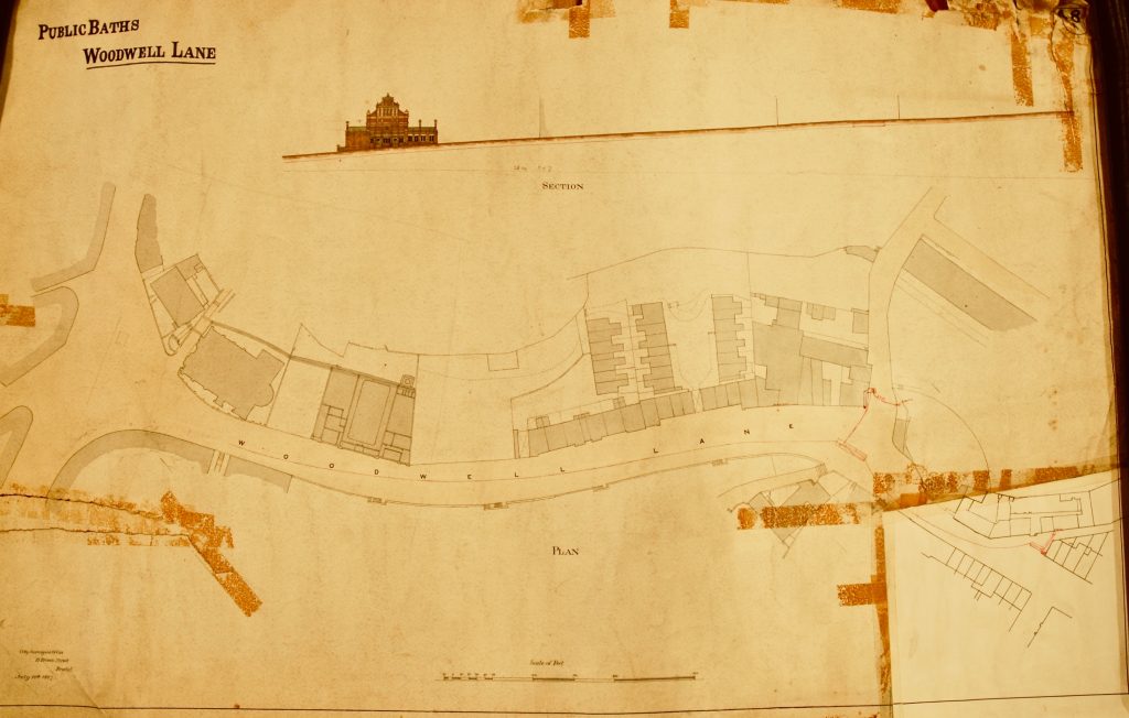 Plan of “Woodwell Lane” (now Jacob’s Wells Road) and the baths. The springsource is marked in red, at the junction with Constitution Hill